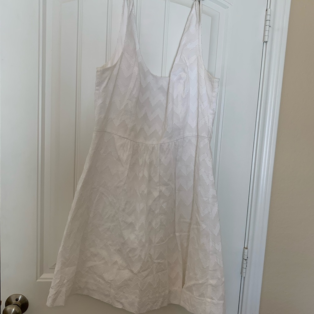 Vineyard Vines White Dress